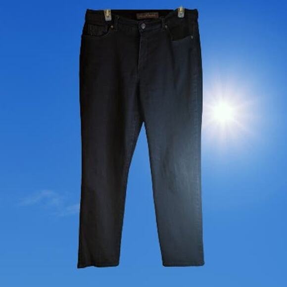 Gloria Vanderbilt 12 short Amanda jeans. Stretch. waist  36  inseam 28 - Picture 1 of 1